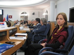 28. септембар 2014. Чланица сталне делегације Народне скупштине при ПС Франкофоније Сабина Даздаревић на 27. редовном заседању ПС Франкофоније за регион Европа